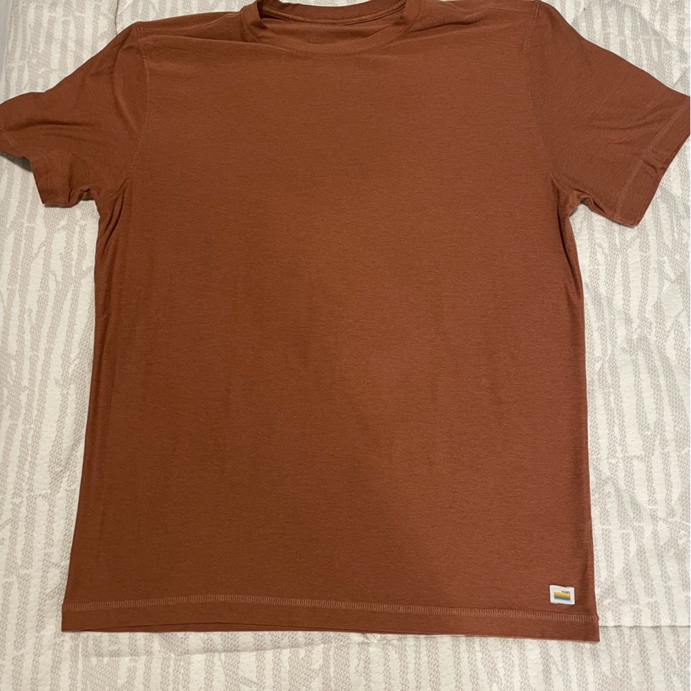 Men’s vuori tee